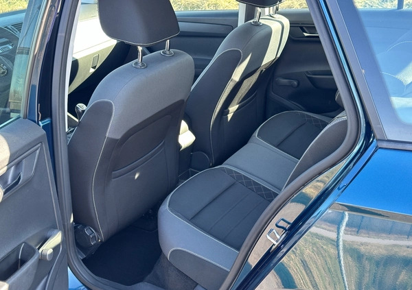 Skoda Fabia cena 37900 przebieg: 167600, rok produkcji 2020 z Warszawa małe 232
